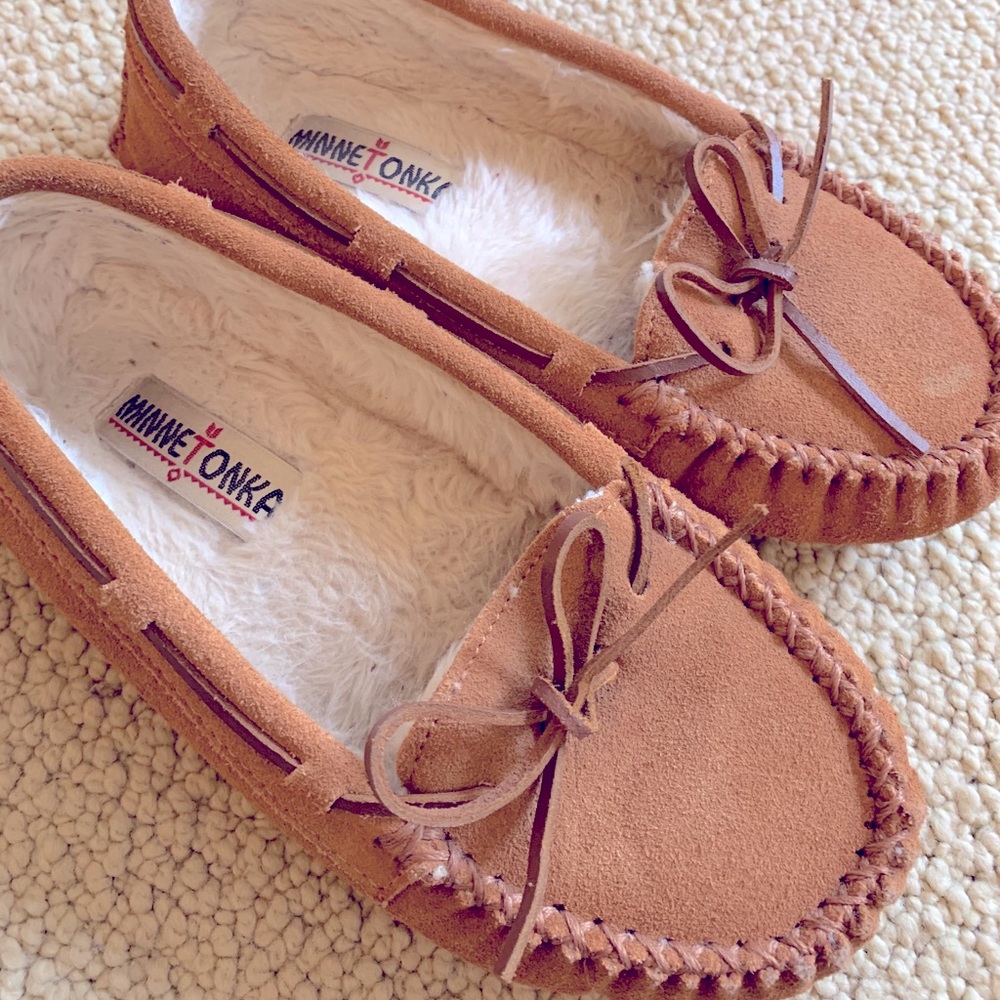 Minnetonka Slippers
